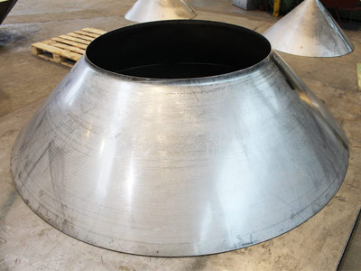 Konen und Übergangsstücke: Konus mit Aushalsung